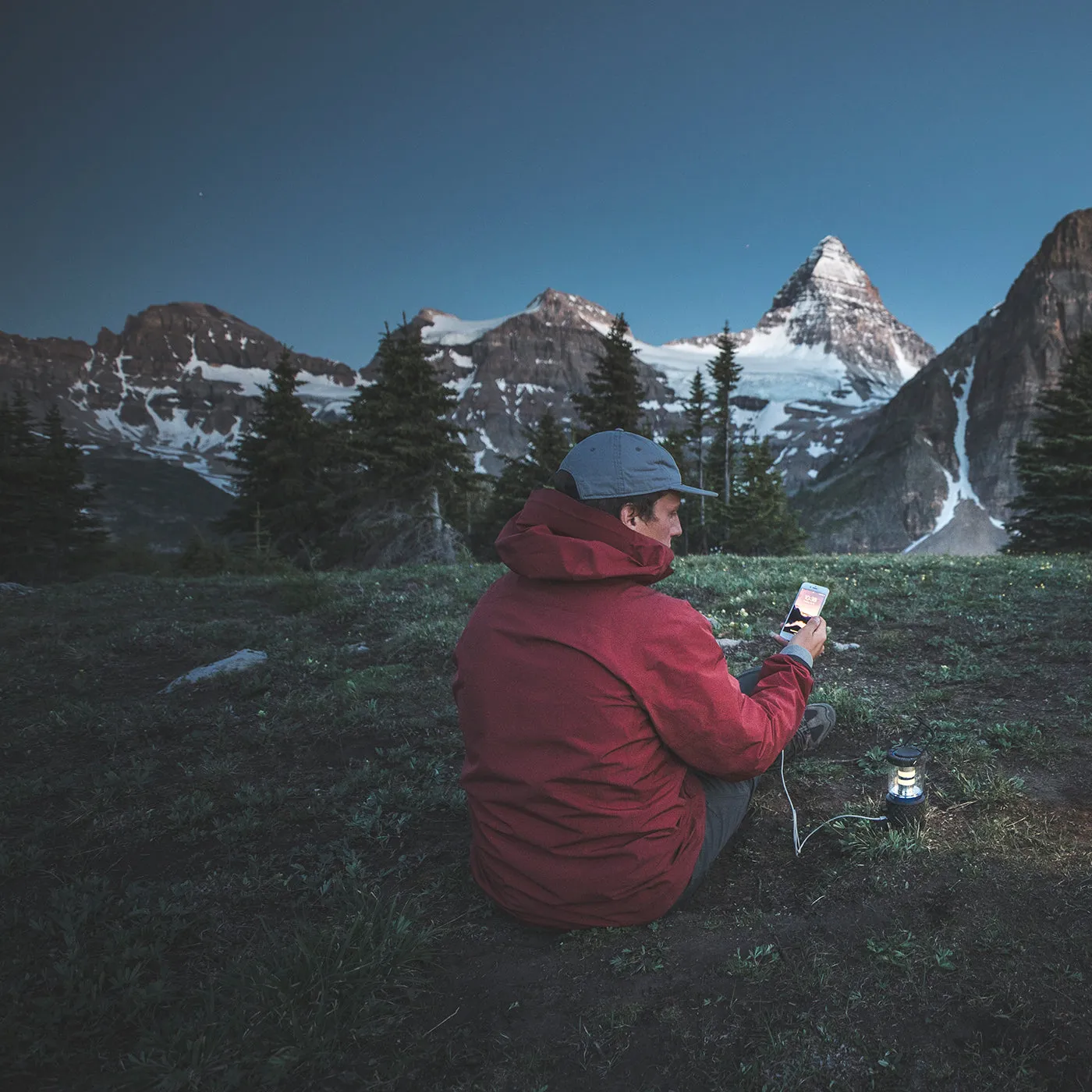 LP1512 Rechargeable Dual-Power 1100 Lumen LED Lantern