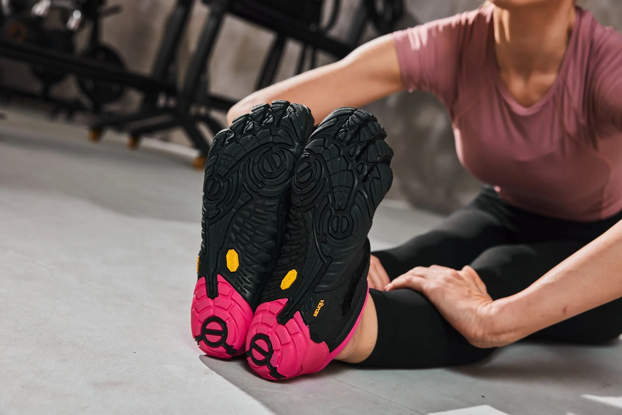V-Train 2.0 Womens Black Pink
